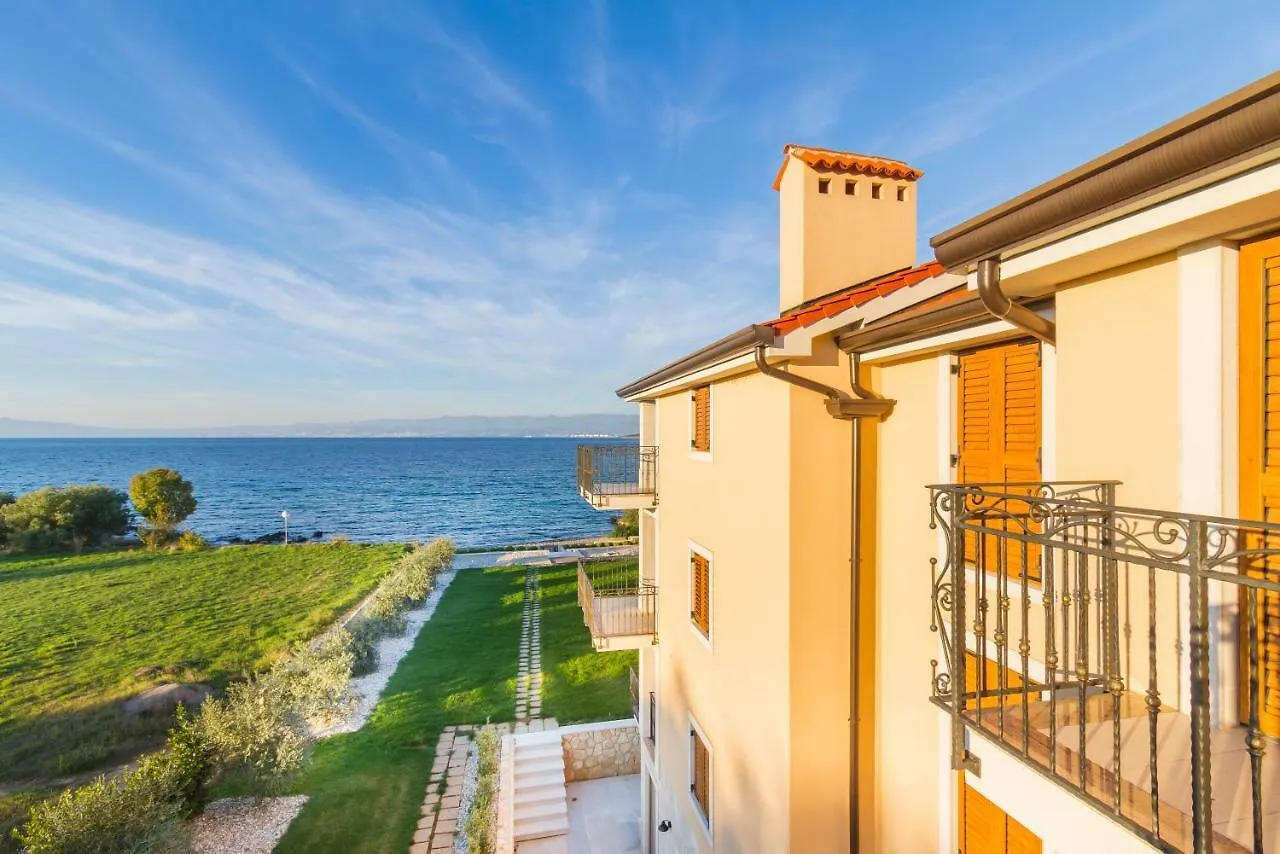 Luxury Apartments Villa Matea 2 Malinska Croatia